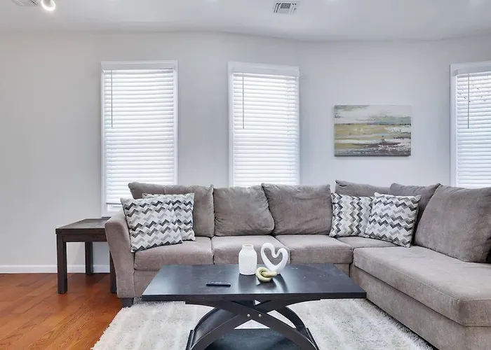 The King -R&J Apartments