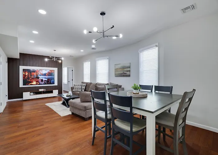 The King -R&J Apartments